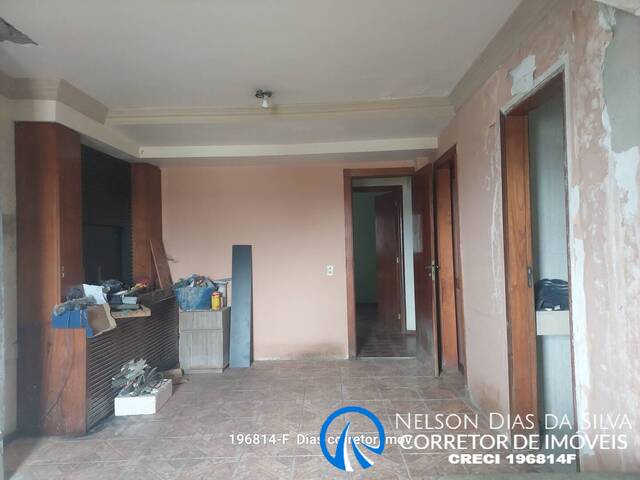 Casa para Venda em Embu das Artes - 4