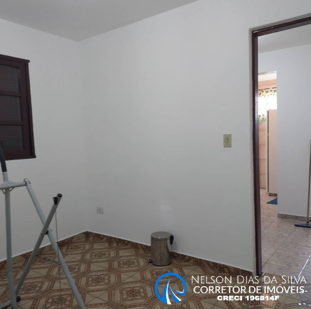 Casa para alugar com 1 quarto, 40m² - Foto 8