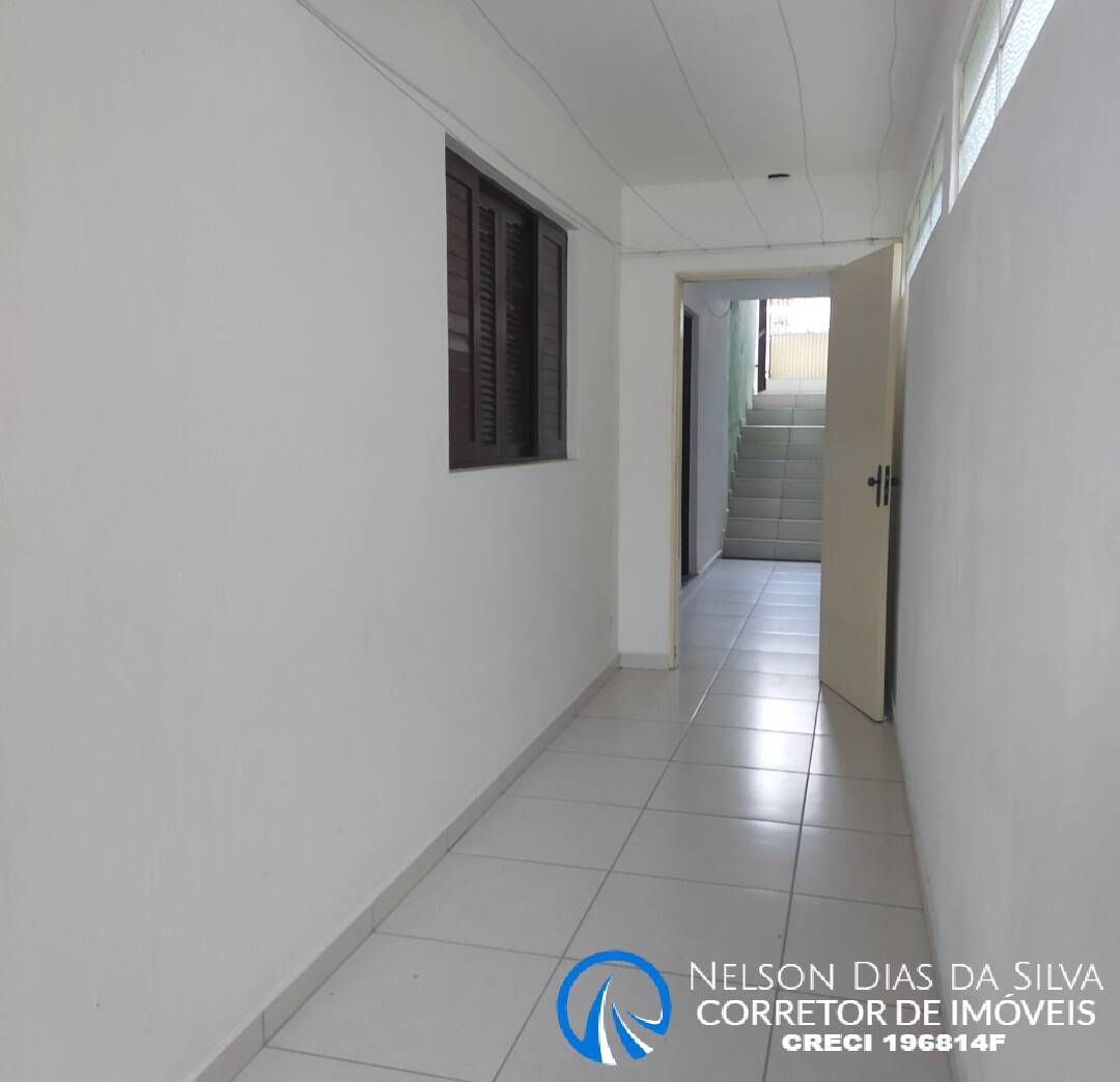 Casa para alugar com 1 quarto, 40m² - Foto 2