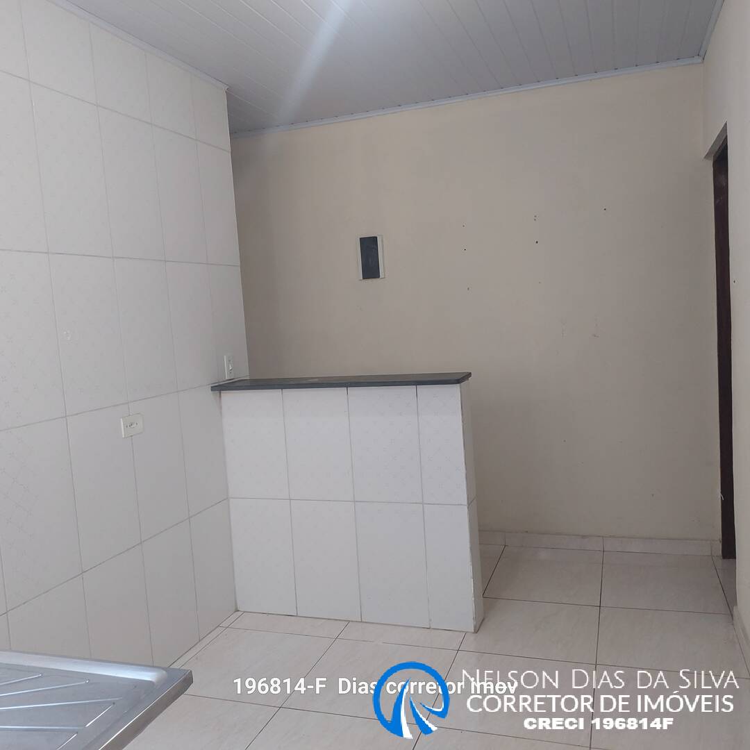 Casa para alugar com 1 quarto, 35m² - Foto 12