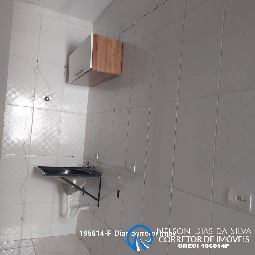 Casa para alugar com 1 quarto, 35m² - Foto 14
